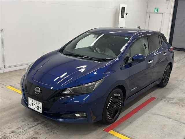 NISSAN LEAF 2023