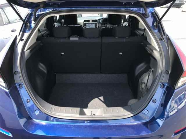 NISSAN LEAF 2023