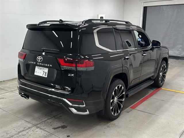 TOYOTA LAND CRUISER 2024