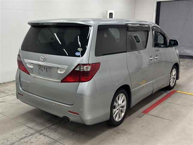 TOYOTA ALPHARD 2009