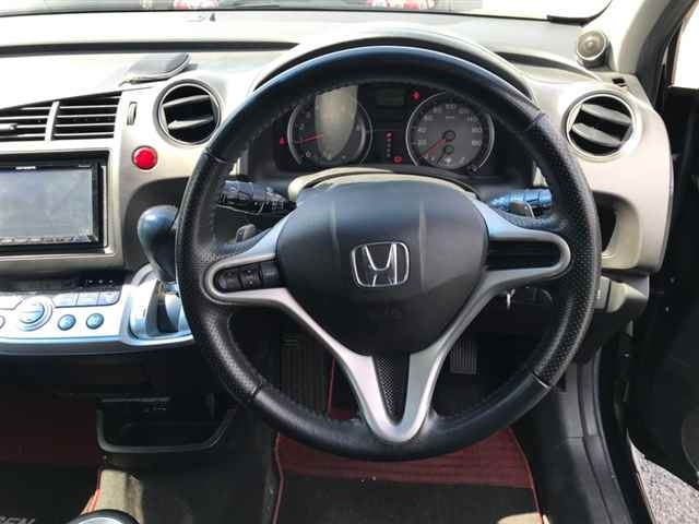 HONDA STREAM 2012