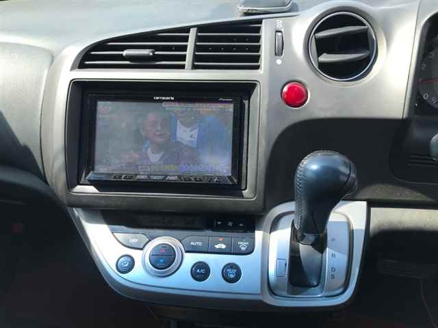 HONDA STREAM 2012