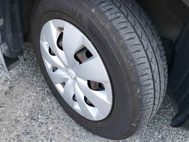 TOYOTA VITZ 2012