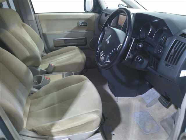 MITSUBISHI DELICA D5 2008