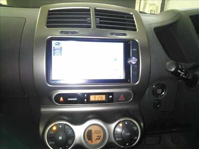 TOYOTA IST 2013