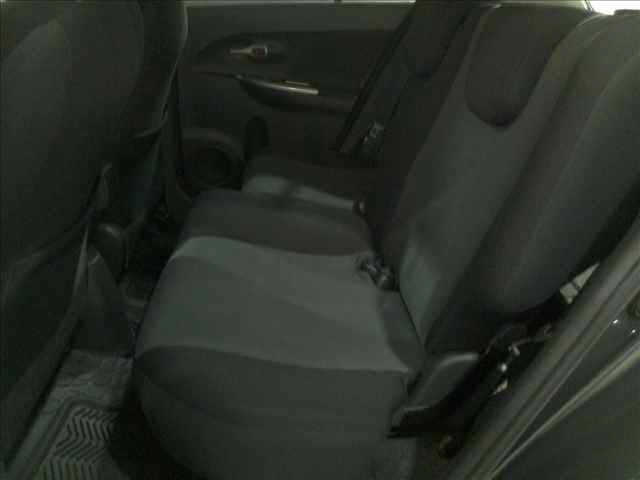 TOYOTA IST 2013