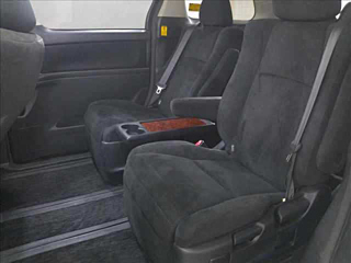 TOYOTA VELLFIRE 2010