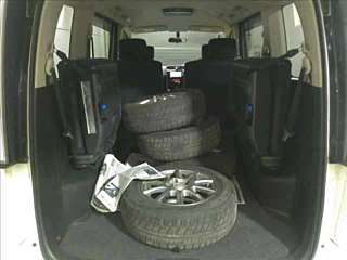NISSAN SERENA 2013