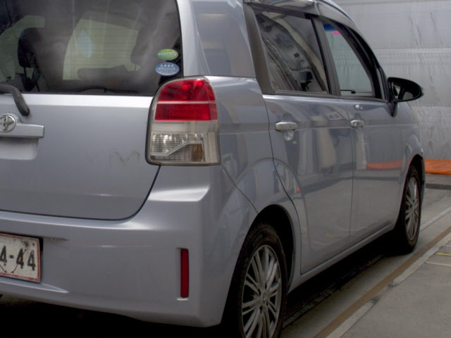 TOYOTA SPADE 2013