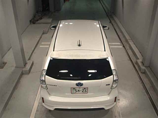 TOYOTA PRIUS ALPHA 2012