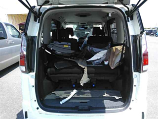 NISSAN SERENA 2019