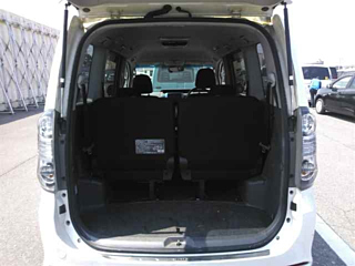 TOYOTA VOXY 2008