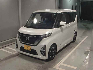 NISSAN ROOX 2021