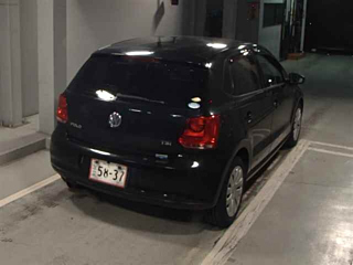VOLKSWAGEN POLO 2010