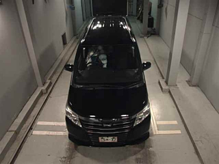 TOYOTA NOAH 2017