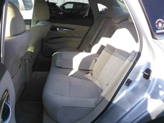 NISSAN FUGA 2011