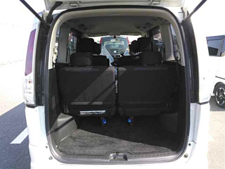 NISSAN SERENA 2012