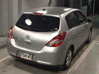 NISSAN TIIDA 2011