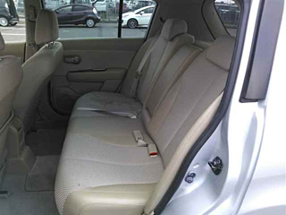 NISSAN TIIDA 2011