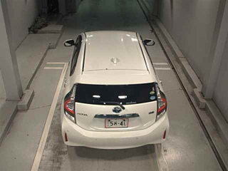 TOYOTA AQUA 2021