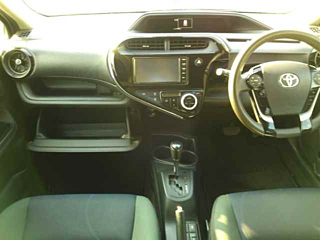 TOYOTA AQUA 2021