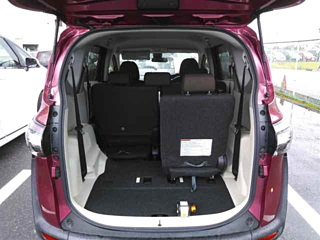 TOYOTA SIENTA 2016