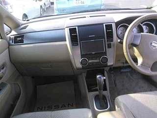 NISSAN TIIDA 2008