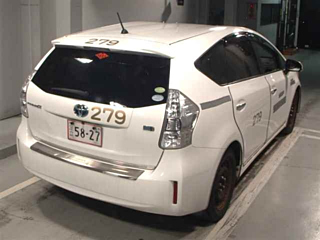 TOYOTA PRIUS ALPHA 2012