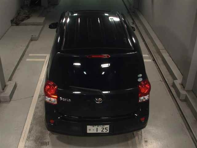 TOYOTA PORTE 2014