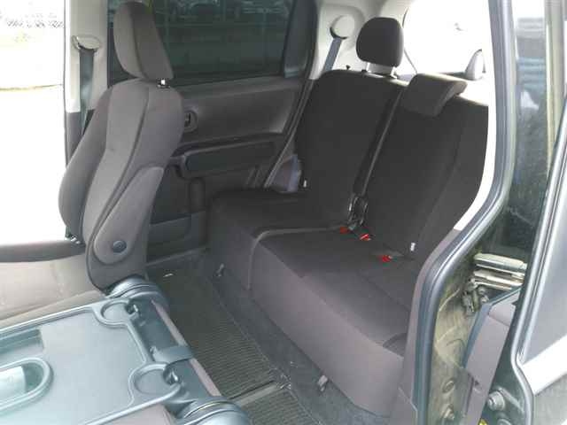 TOYOTA PORTE 2014