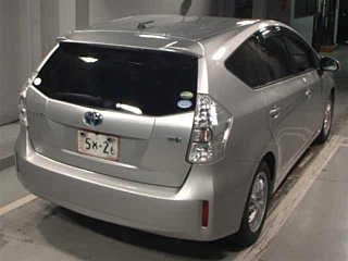 TOYOTA PRIUS ALPHA 2014