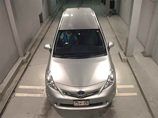 TOYOTA PRIUS ALPHA 2014