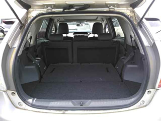 TOYOTA PRIUS ALPHA 2011
