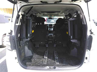 TOYOTA VELLFIRE 2009