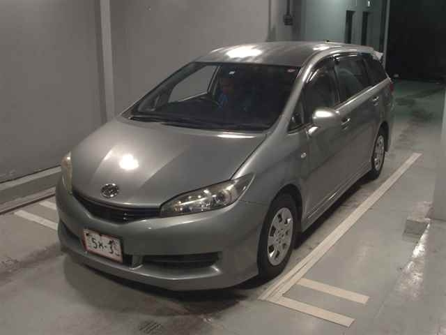 TOYOTA WISH 2012