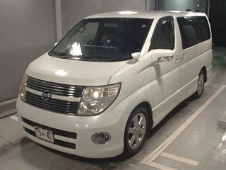 NISSAN ELGRAND 2010