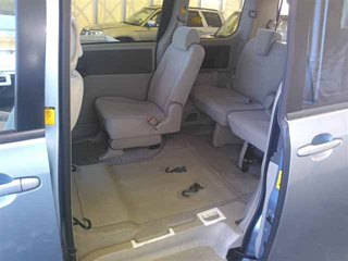 TOYOTA NOAH 2009