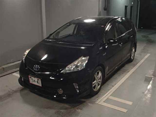 TOYOTA PRIUS ALPHA 2014