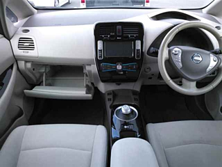 NISSAN LEAF 2015