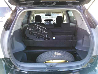 TOYOTA PRIUS ALPHA 2014