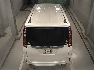 TOYOTA NOAH 2014