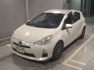 TOYOTA AQUA 2013