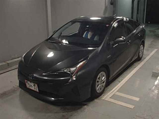 TOYOTA PRIUS 2016