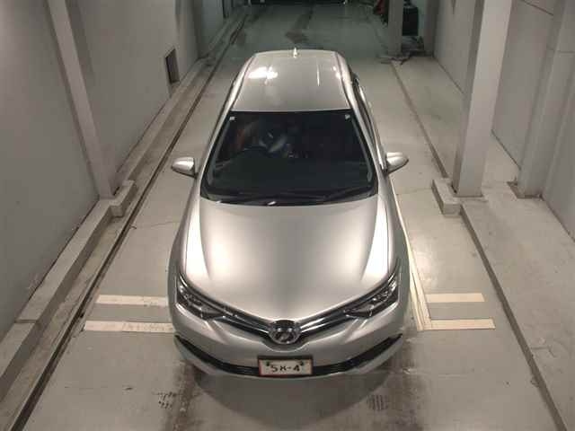 TOYOTA AURIS 2015