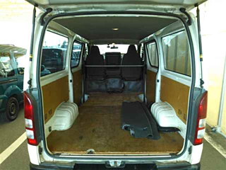 TOYOTA HIACE VAN 2012