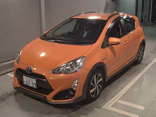 TOYOTA AQUA 2015