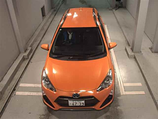 TOYOTA AQUA 2015