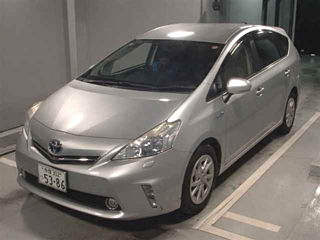 TOYOTA PRIUS ALPHA 2012
