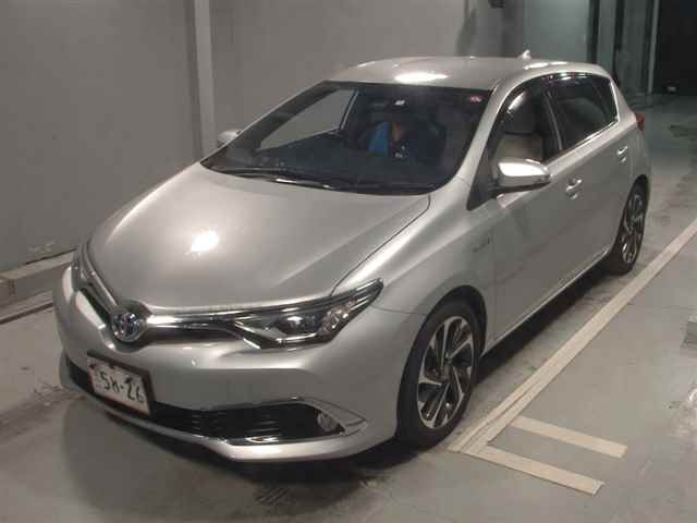TOYOTA AURIS 2016