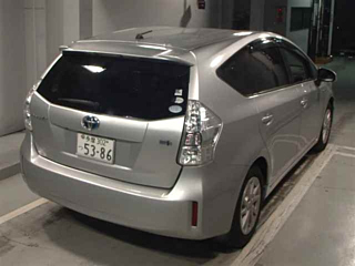 TOYOTA PRIUS ALPHA 2012